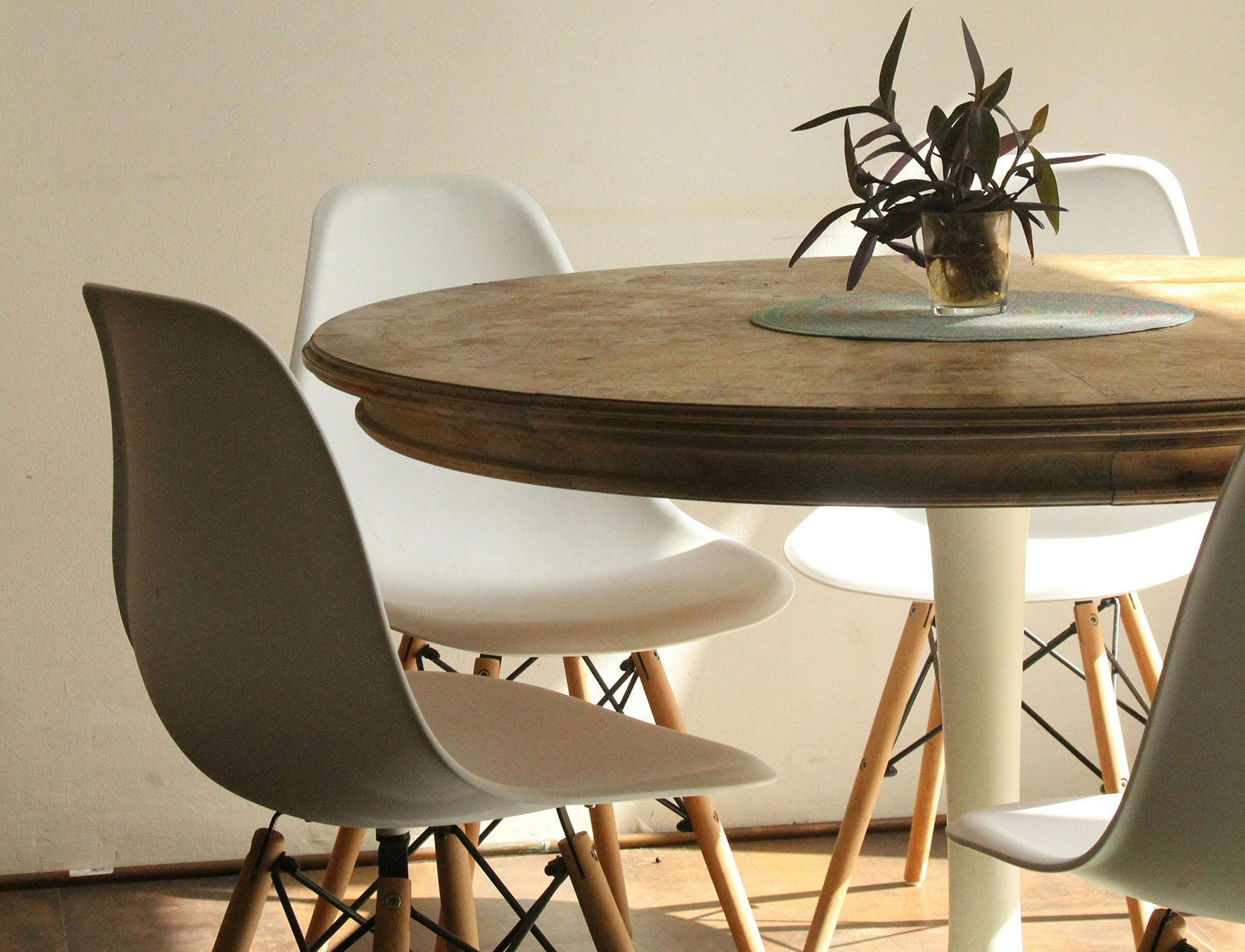 nowoczesa podstawa stołu